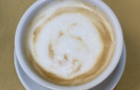 Zdjęcie dla aktualności: Intensywne espresso, mleczne latte, czy puszyste cappuccino?